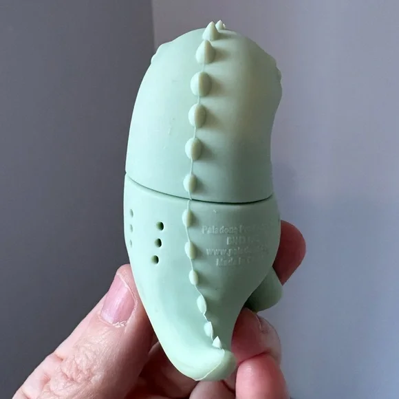 Dinosaur Tea Infuser Green Silicone Kawaii Cute Dopamine Decor T-Rex Dino Fun - Picture 4 of 9
